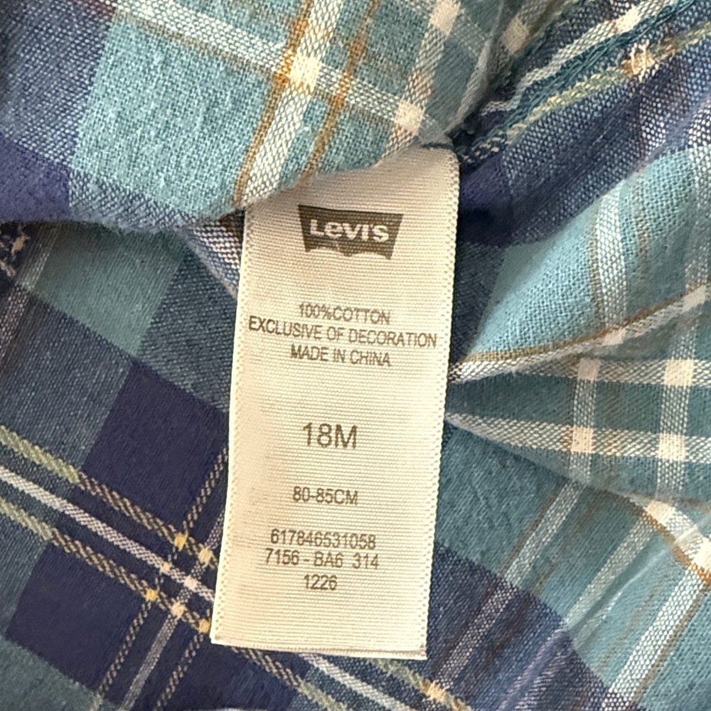 Boys Levi's Blue Plaid Button Down Shirt Size 18M - Picture 4 of 5